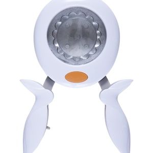 Fiskars X-Large Squeeze Punch, Seal of Approval